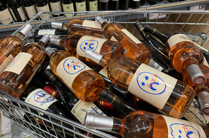 Un vigneron poursuivi pour son action contre les bouteilles à moins de 3 € à Bordeaux
