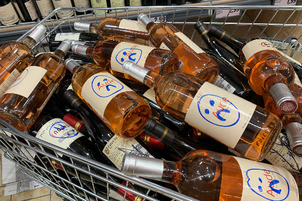 Un vigneron poursuivi pour son action contre les bouteilles à moins de 3 € à Bordeaux