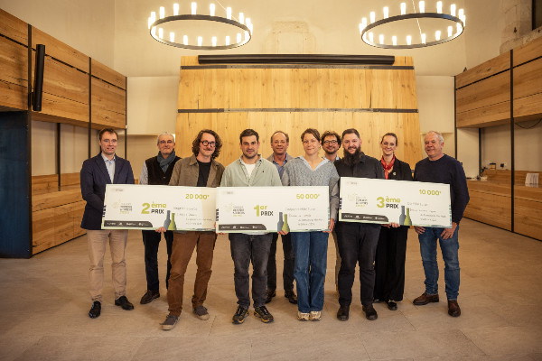 3 Vignerons et Terroirs d'Avenir dotés de 80 000 € par AdVini
