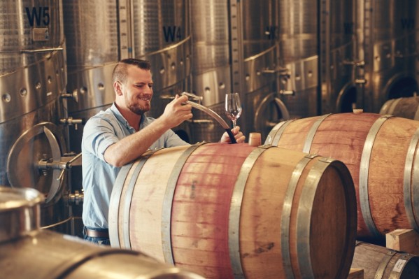 Du CO₂ pour remplacer le SO₂ lors de l’élevage des vins