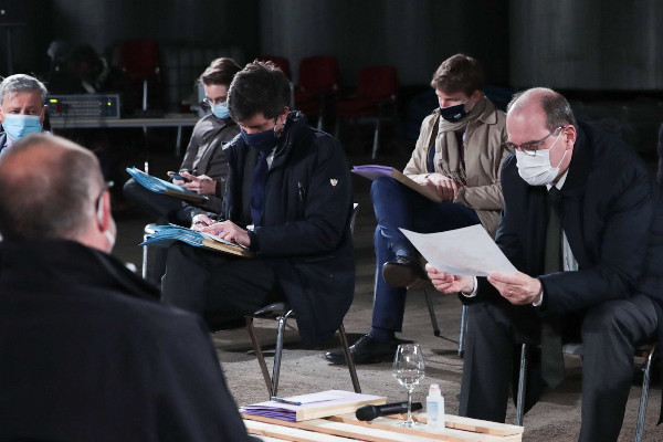 Jean Castex annonce l’aide de l’État aux 'agriculteurs touchés' par le gel en cas de 'pertes importantes'