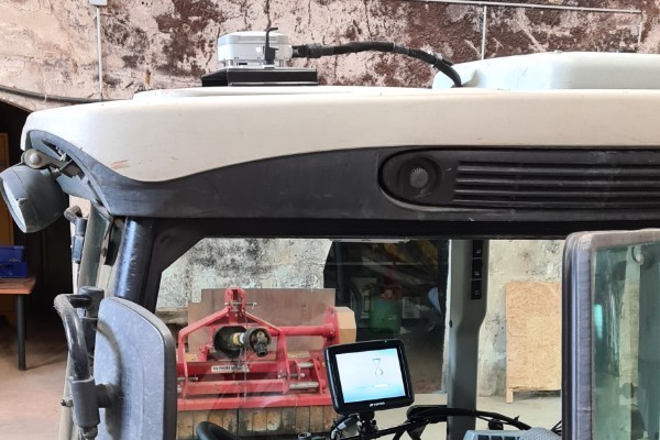 Des autoguidages autoconstruits pour faciliter le désherbage mécanique au vignoble