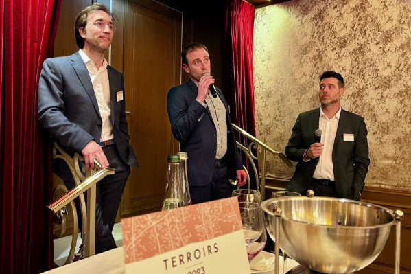 Derenoncourt Consultants lance les primeurs bordelais à Paris