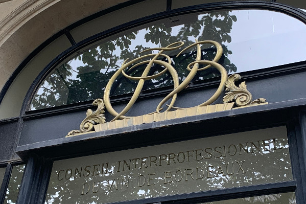 Dialogue de sourds entre vins de Graves et CIVB