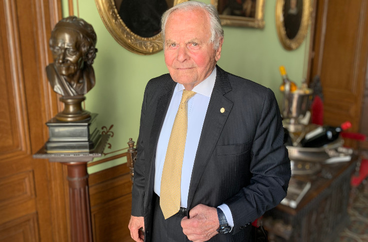 Bernard Magrez réfute avoir passé la main et ses vins au Crédit Agricole