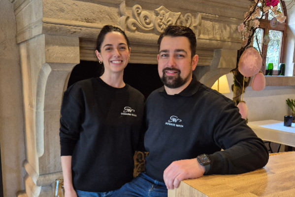 'Dîner dans le stock de vins, les gens adorent !'