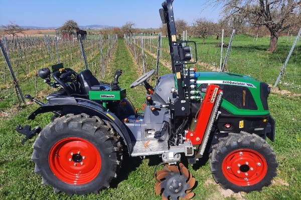 X2, le tracteur vigneron pratique et abordable