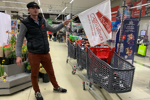 Un appel pour que les vignerons puissent dénoncer les bas prix de la grande distribution