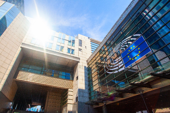 Bruxelles donne la parole aux vignerons et négociants : prenez-la !