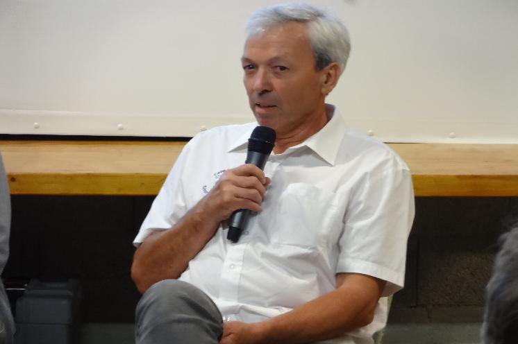  Un vigneron savoyard accueille ses riverains pour parler des phytos sans tabou