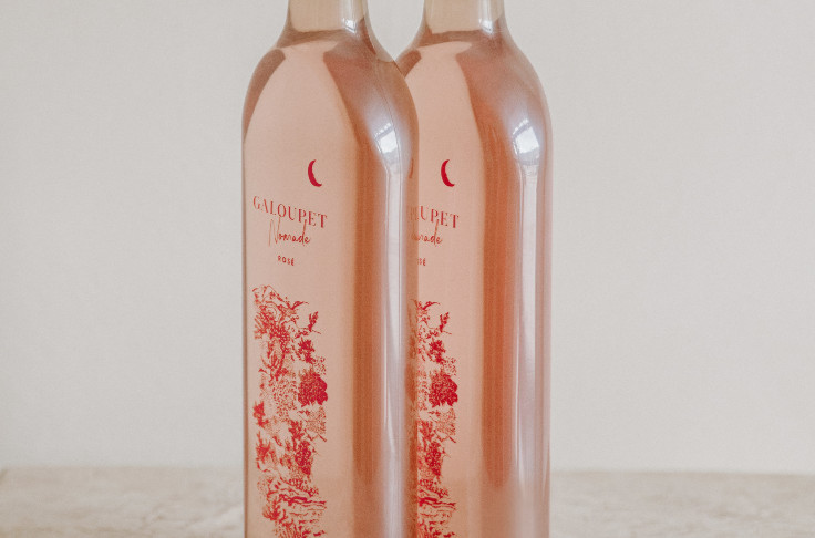 Les vins rosés de LVMH mis à plat, en plastique et en plateforme durable en Provence