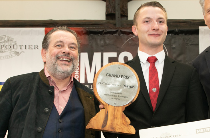 Basile Crahes remporte le concours d’élève sommelier de Michel Chapoutier