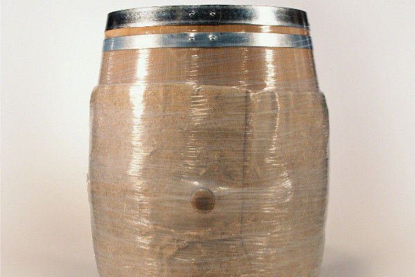Emballage biodégradable pour les barriques du groupe Barthe