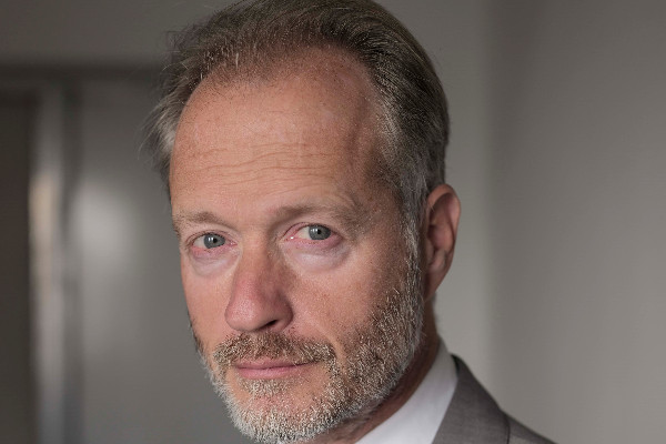 Vignerons, il faut 'se reprendre pour améliorer la vie des sols'