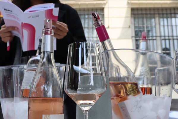 Les vins rosés rhodaniens font leur tournée