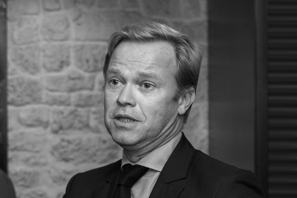 Christopher Hermelin va piloter l'innovation du caviste Nicolas