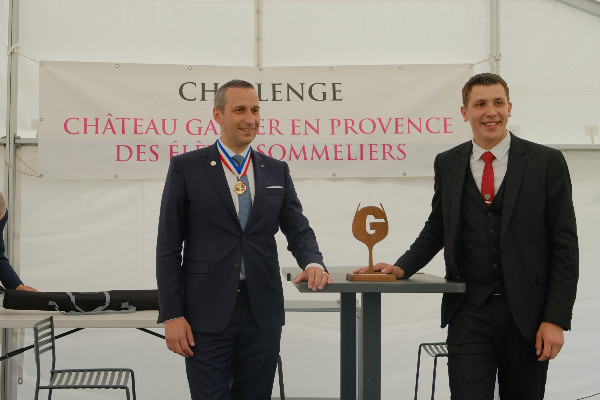Maxime Jayne remporte le challenge des élèves sommeliers du château Gassier