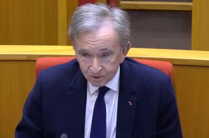 Pas 1 200 suppressions d’emplois chez Moët Hennessy, mais 1 200 départs non remplacés pour Bernard Arnault