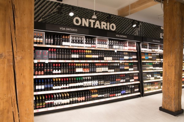 Quand les taxes américaines boostent le vin local au Canada