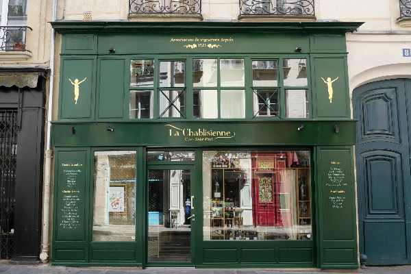 Les vins de la Chablisienne s’offrent leur cave au cœur du Marais à Paris