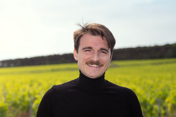 Brice Beuzeville-Loiseau meilleur sommelier du challenge Ruinart 2025
