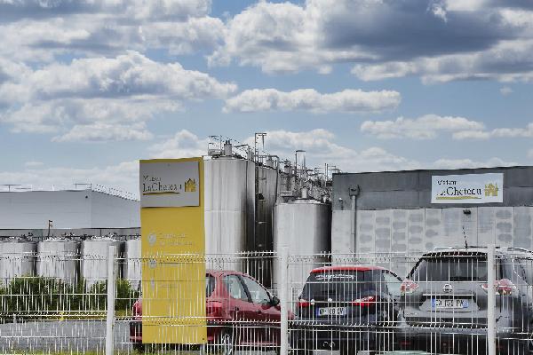 Les vignerons surpris ou sévères face à l'affaire Lacheteau pour 'pratiques commerciales abusives'