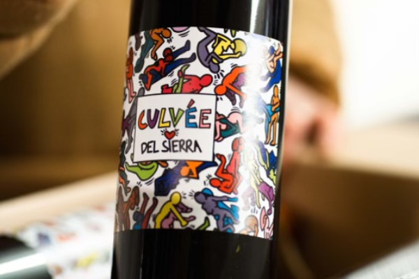 Cru classé X pour actrice de charme accro de vins rouges