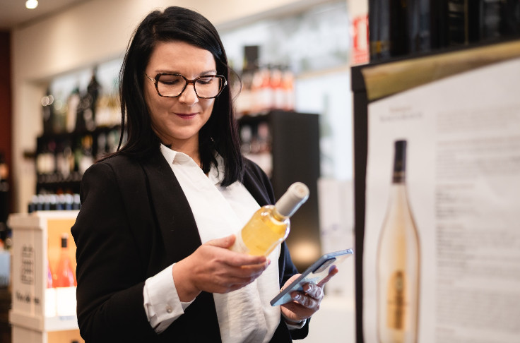 Des simplifications de l’étiquetage obligatoire des ingrédients du vin, mais pas (encore ?) de délai dérogatoire   