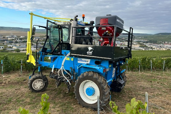Des semoirs viticoles maison à la location et à la vente