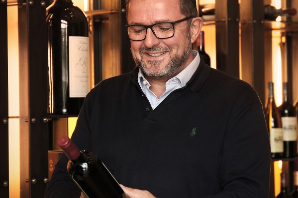 Nouveau chai et changement de pratiques viticoles au château Clarke dans le Médoc