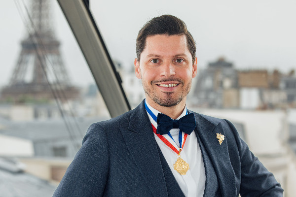 Le sommelier Florent Martin devient Meilleur Ouvrier de France