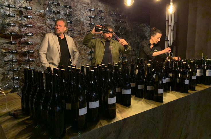 Pourquoi se limiter à Bergerac quand on peut assembler des vins de l’Aude, d’Espagne, d’Italie… et du Chili