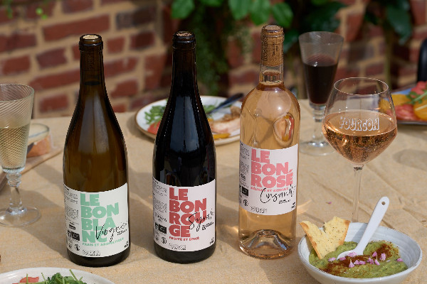 Le Fourgon lance sa marque de vins consignés