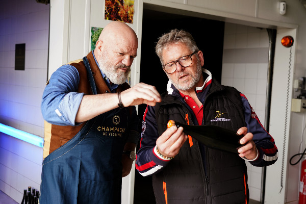 Le top chef Philippe Etchebest partenaire des Champagnes de Vignerons