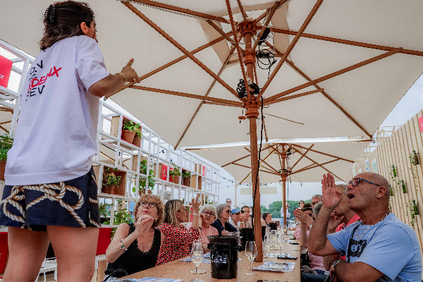 Ouvrir le vin aux dégustateurs handicapés, c'est souhaitable et possible !