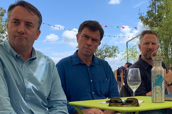 De grandes fêtes du vin français sont 'indispensables' pour Bernard Farges