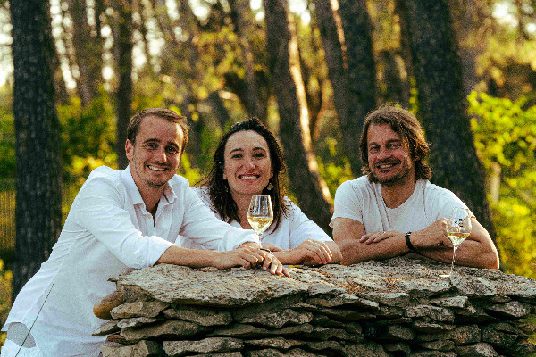 Champagne EPC fait un bond de croissance en rachetant Charles Mignon