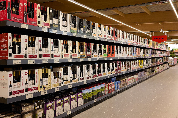 Aldi revient sur ses vins à 1,99 €, 'c’est la surproduction qui mène aux prix et pas l’inverse'