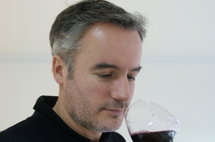L’œnologue Éric Laurent passe de 2 000 à 50 hectares de vignes
