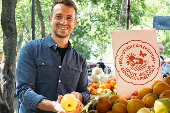 Hugo Clément dégomme la HVE, qui ne serait acceptable que si elle était... bio   