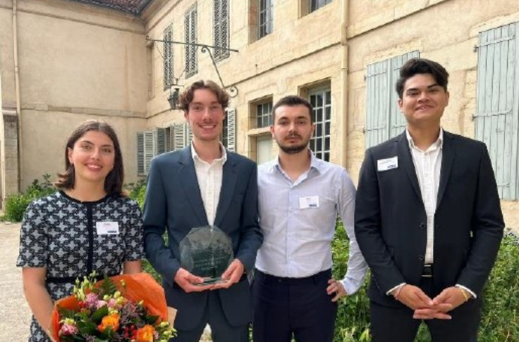 5 étudiants primés pour leur concept de collecte des bouteilles de vin