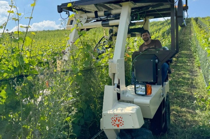 Sabi-Agri modernise son enjambeur viticole électrique Alpo