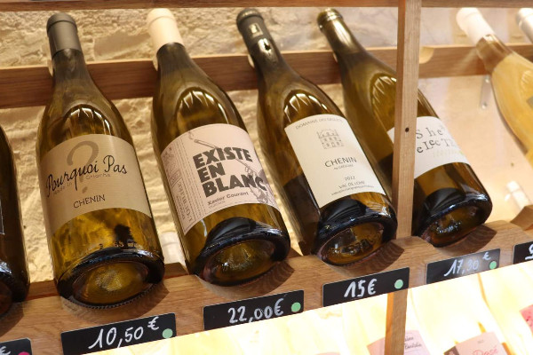 Bourgueil dessine son chenin pour un vin blanc AOC récolté à la main