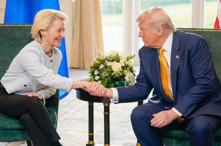 Les taxes Trump rendent flou : vin qui pleure à 15 % et spiritueux qui rient à 0 % ? Les montagnes russes continuent !