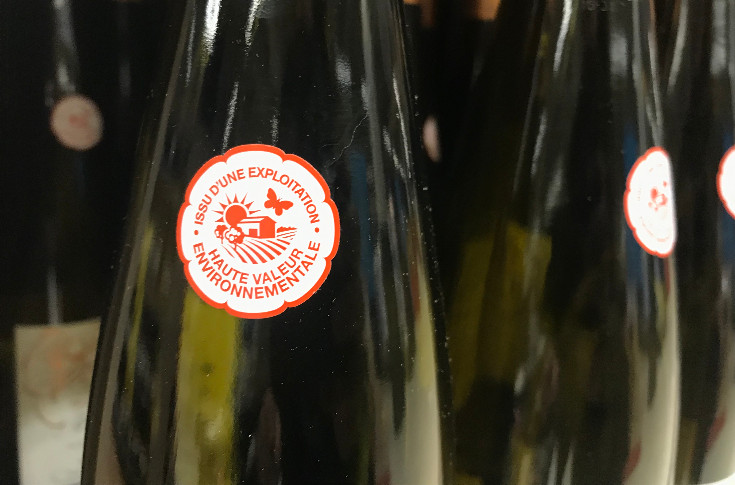 HVE vivote dans le vignoble, évitant le déclin in extremis