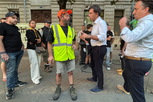 La crise viticole ne part pas en vacances, mais en coups de gueule et de pression 'CIVB = faillite'