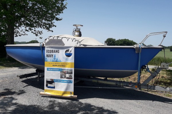 Des bateaux transformés en cuve de stockage des effluents phytos