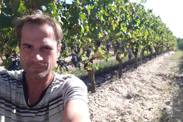 Décès de Franck Labeyrie, défricheur de l’élevage des vins en milieu naturel