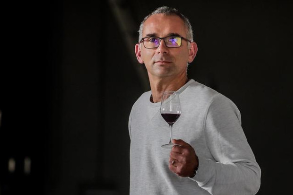 Stéphane Gabard réélu président des vins AOP Bordeaux, dont la demande d’arrachage avance