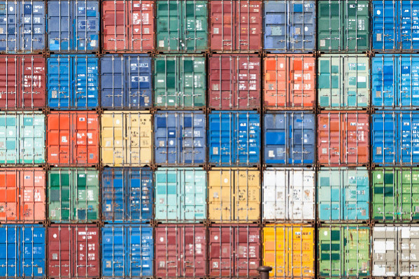 -1 % en valeur et -8 % en volume pour les exportations françaises de vins et spiritueux